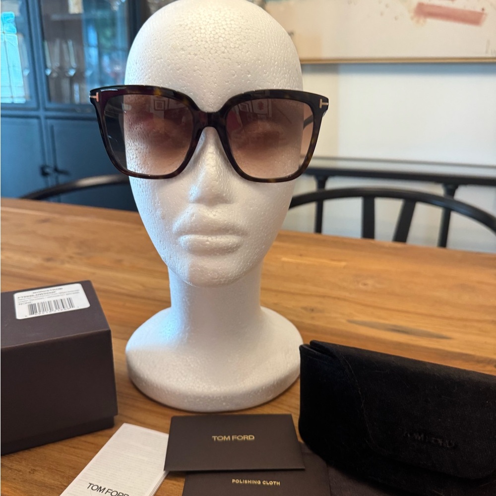 Tom Ford Women's Dark Havana / Gradient brown sunglasses